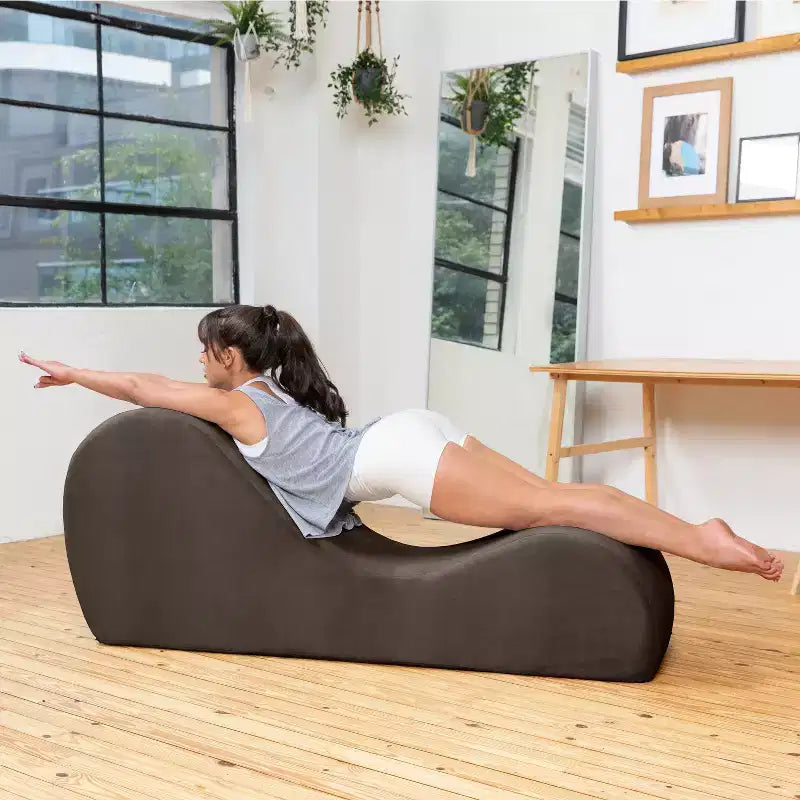 Avana elegáns heverő jógához – az USA-ban készült – kiváló nyújtáshoz, relaxációhoz, testmozgáshoz és még sok máshoz, 60D x 18W x 26H hüvelyk, világosszürke