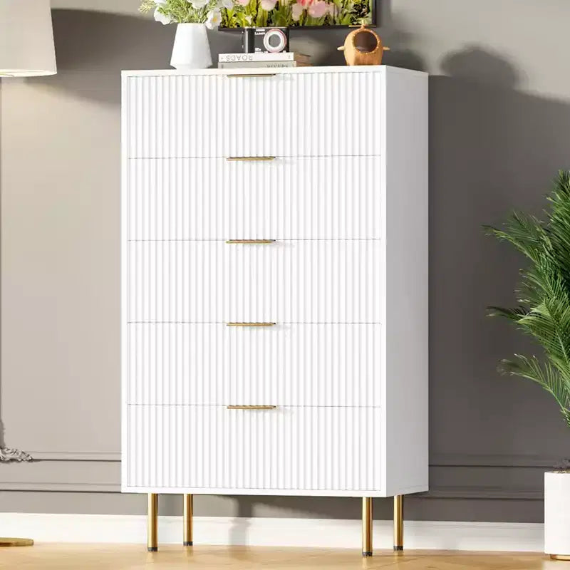 Weiße Kommode / Marmor- und Holzoptik mit 5 Schubladen - geriffelte Front, für 1 Person
