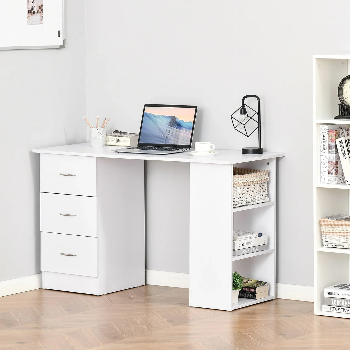 Bureau informatique HOMCOM 47 pour bureau à domicile, combinaison bibliothèque, table d’écriture et poste de travail moderne avec 3 tiroirs et étagère de rangement — blanc