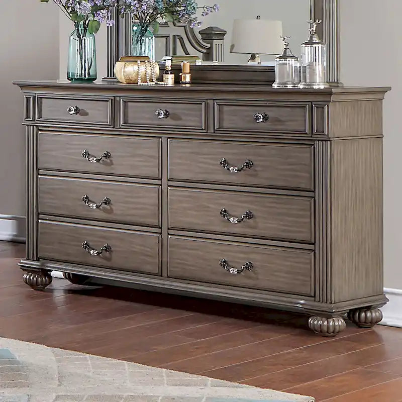 Vame hagyományos, 2 részes, 9 fiókos komód- és tükörgarnitúra a Furniture of America-tól