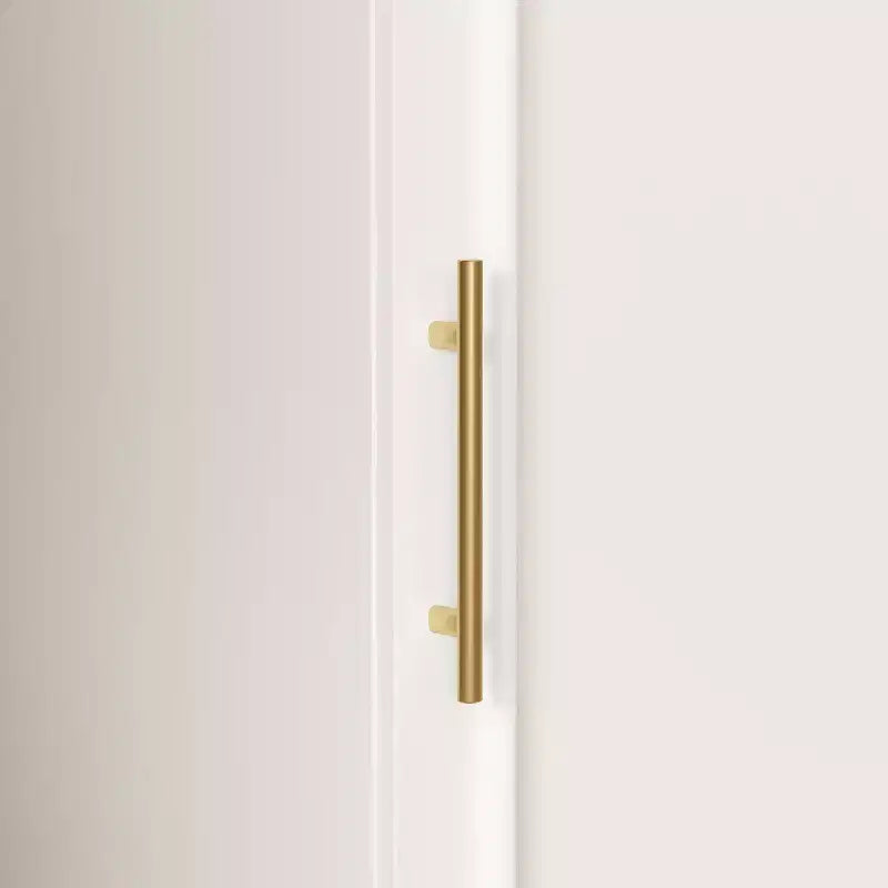 Armoire-penderie modulaire blanche luxueuse Famapy avec ferrures dorées : portes à panneaux et design à portes mixtes  Dressing élégant et personnalisé pour chambres