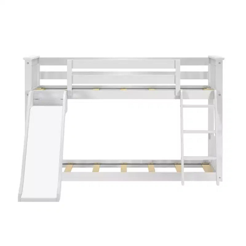 Lit superposé bas une place sur une autre avec toboggan facile à utiliser et rideau de ferme noir et blanc