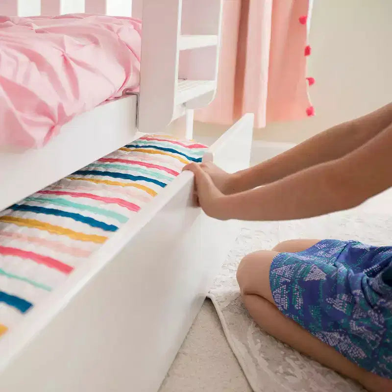 Max & Lily stapelbed van massief hout, eenpersoonsbed boven een twijfelaar met uitschuifbaar opbergladebed en ladder voor kinderen