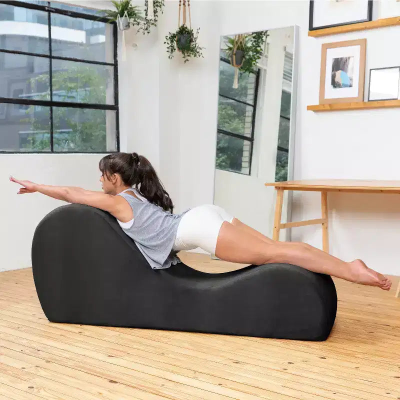Avana elegáns heverő jógához – az USA-ban készült – kiváló nyújtáshoz, relaxációhoz, testmozgáshoz és még sok máshoz, 60D x 18W x 26H hüvelyk, világosszürke