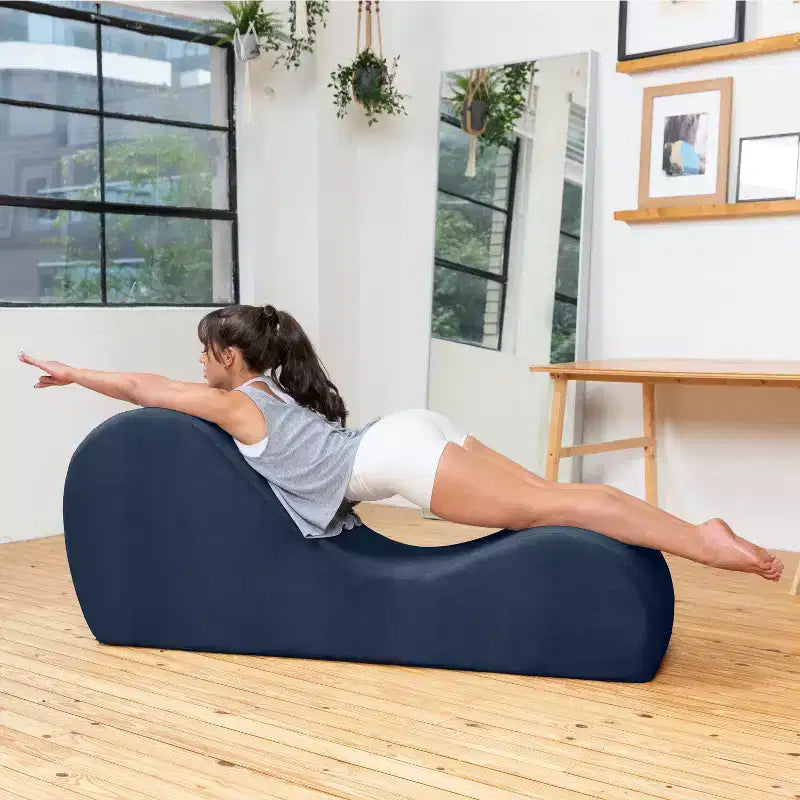 Avana elegáns heverő jógához – az USA-ban készült – kiváló nyújtáshoz, relaxációhoz, testmozgáshoz és még sok máshoz, 60D x 18W x 26H hüvelyk, világosszürke