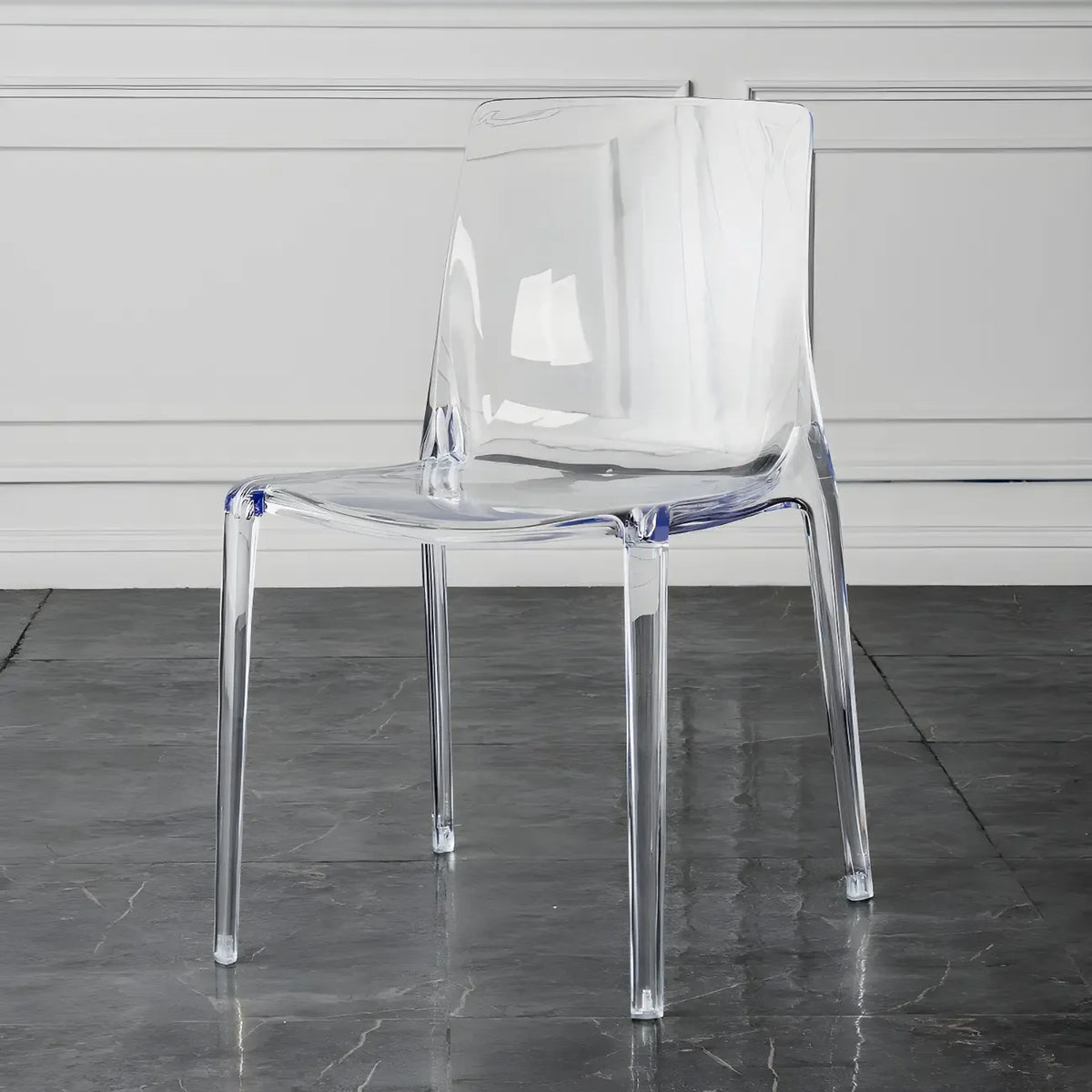 Chaise de salle à manger sans accoudoirs à dossier bas en acrylique ambré