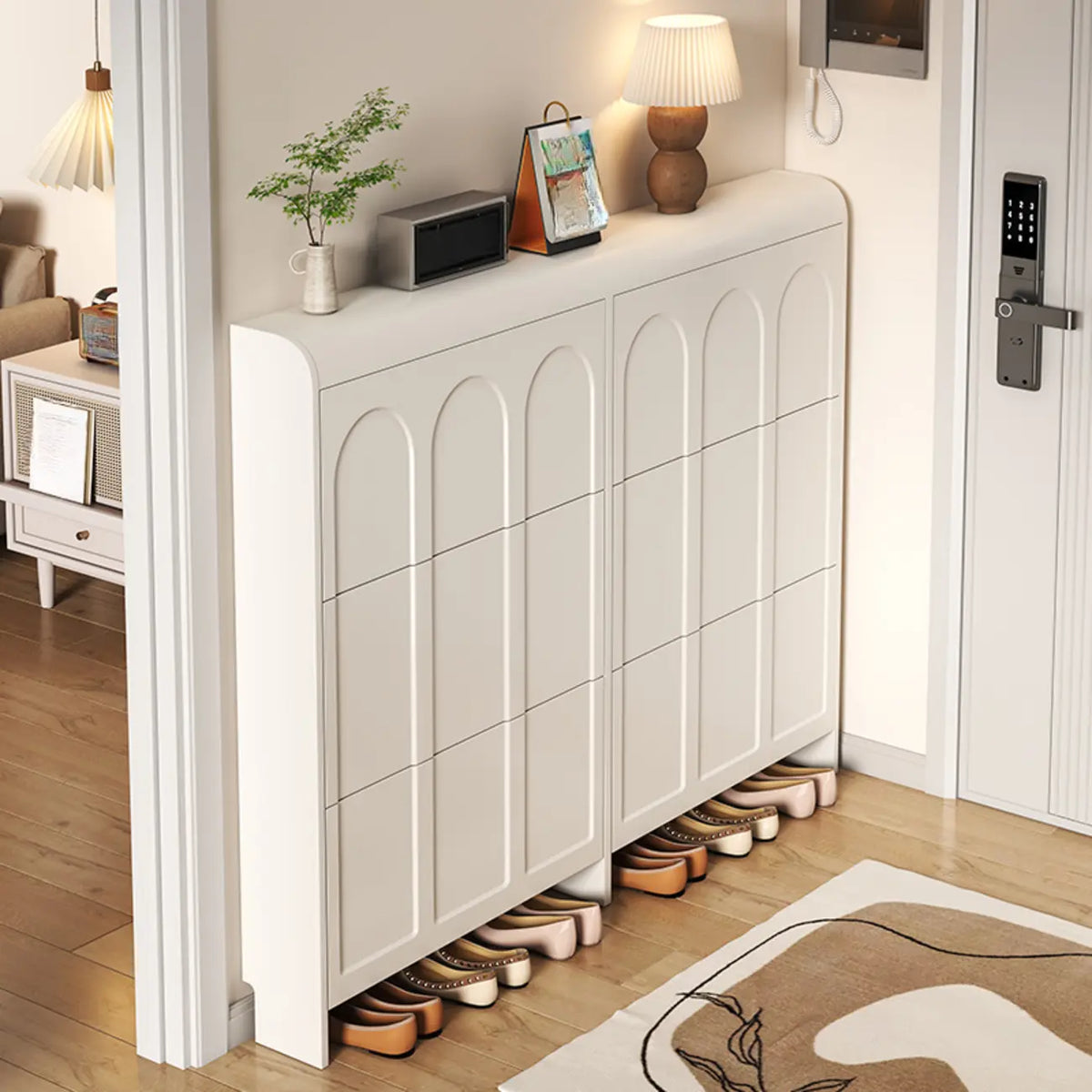 Meuble à chaussures blanc en bois, étroit, à 3 niveaux avec portes basculantes