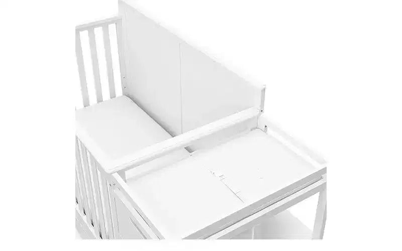 5-in-1-Umbaubett für Babys mit Wickelaufsatz und Schublade