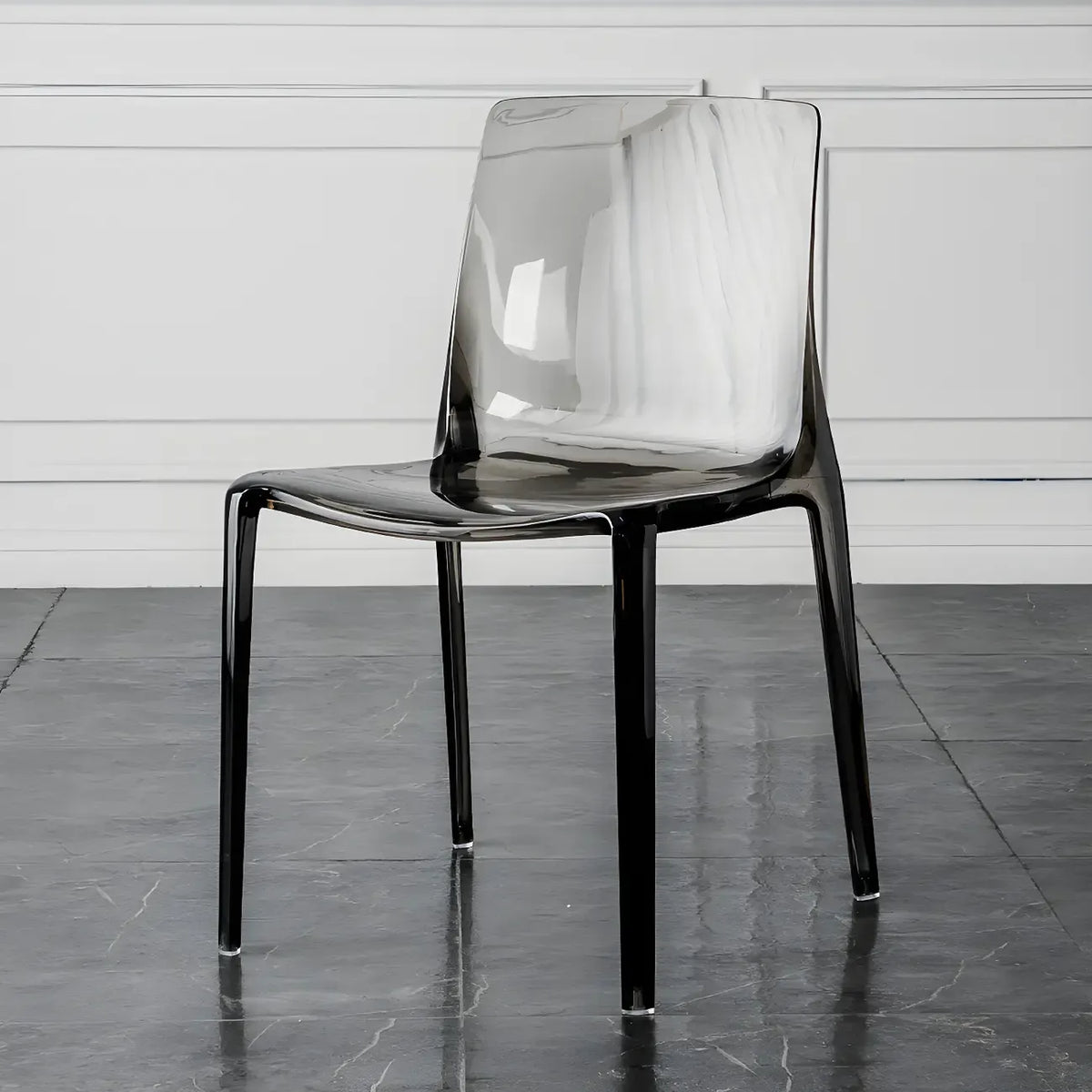 Chaise de salle à manger sans accoudoirs à dossier bas en acrylique ambré