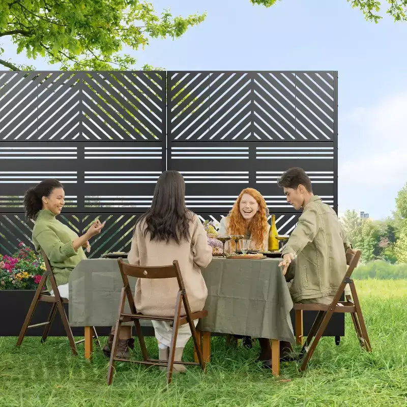 Jardinière MAYEERTY avec treillis, fer noir, lignes parallèles 01, style classique à persiennes combiné, 72x47x16 po, ensemble de 3 pièces
