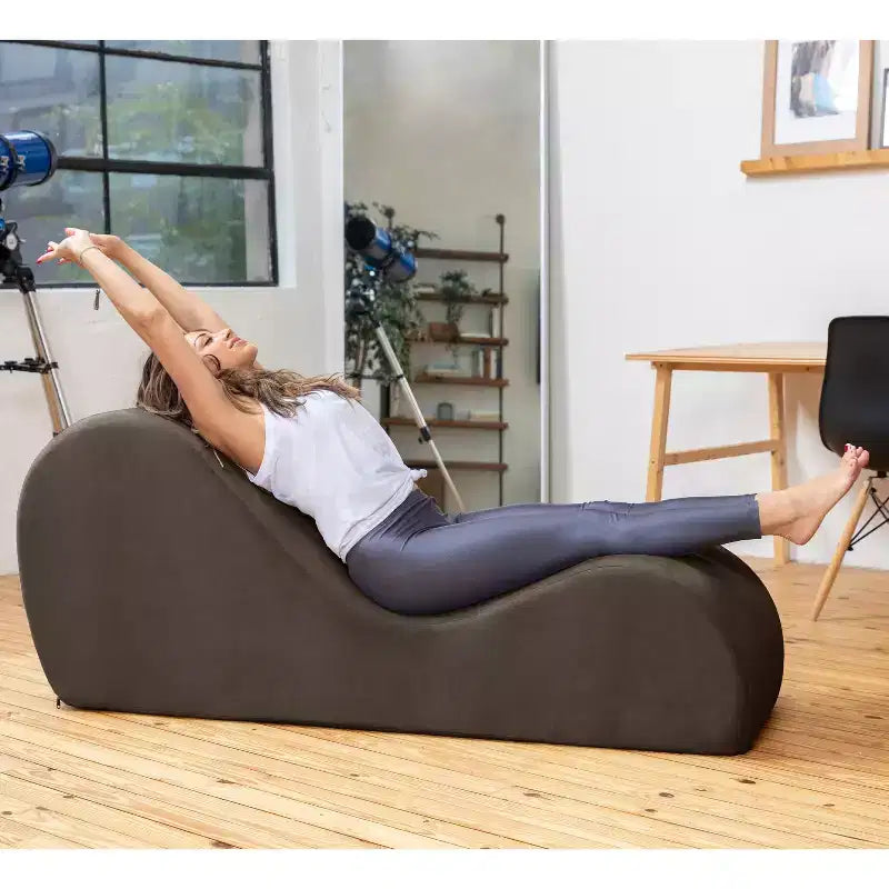 Avana elegáns heverő jógához – az USA-ban készült – kiváló nyújtáshoz, relaxációhoz, testmozgáshoz és még sok máshoz, 60D x 18W x 26H hüvelyk, világosszürke
