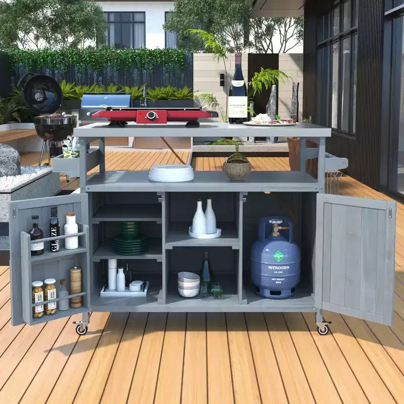 Îlot de cuisine extérieur Okak avec plateau en acier inoxydable, desserte de cuisine en bois avec portes, étagères et porte-épices, îlot de cuisine à roulettes