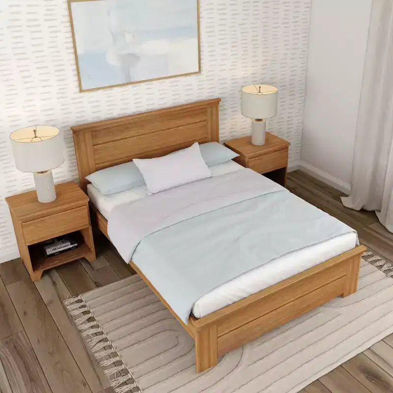 Plank+Beam vidéki stílusú franciaágykeret fejtámlával, tömörfa platformágy