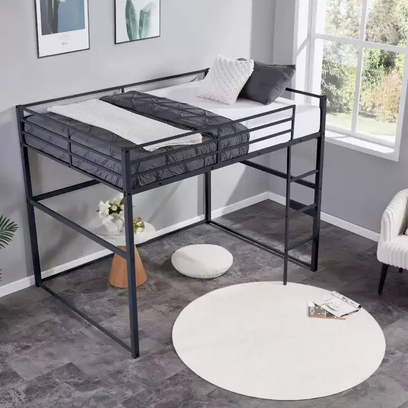 Metall-Hochbett Twin mit Schutzgittern und flacher Leiter