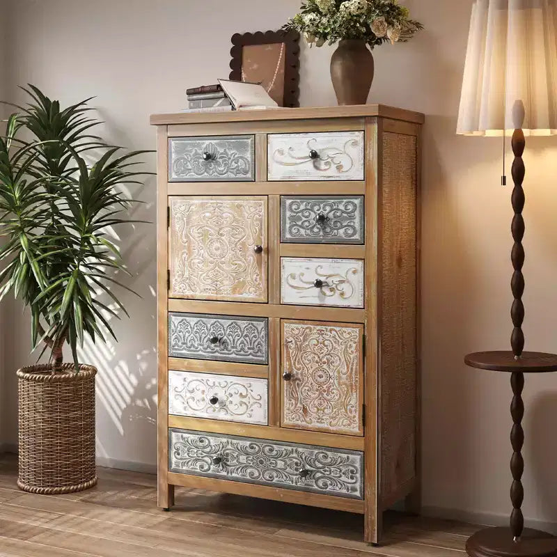 Vintage-Akzentschrank aus Holz mit 6 Schubladen und 2 Türen, rustikale, mehrfarbig geschnitzte Kommode fürs Wohnzimmer